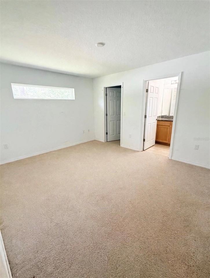 20 Rainstone Ln #B - Photo 7 of 17