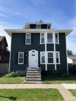 featured image of 124 Oak St #1