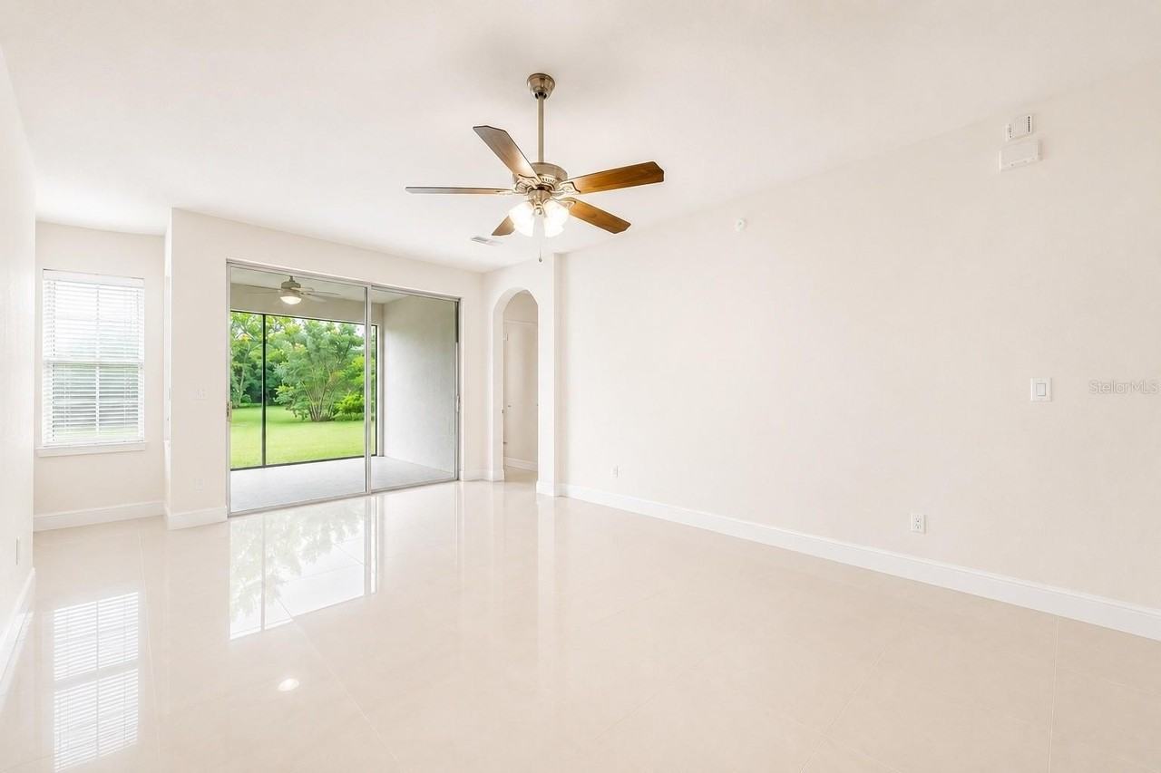 909 Summit Ash Ct - Photo 6 of 24
