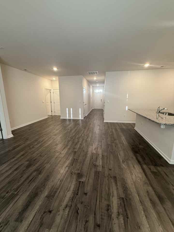 2672 Pegasus Pl - Photo 5 of 33