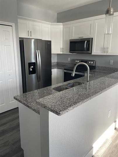 319 Nicholas Parkway West 202 - 202 #202 - Photo 3 of 9