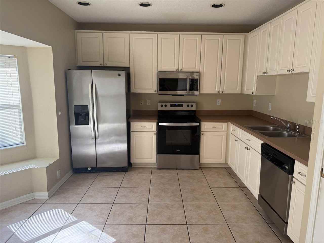 6509 Bridgecrest Dr - Photo 4 of 15