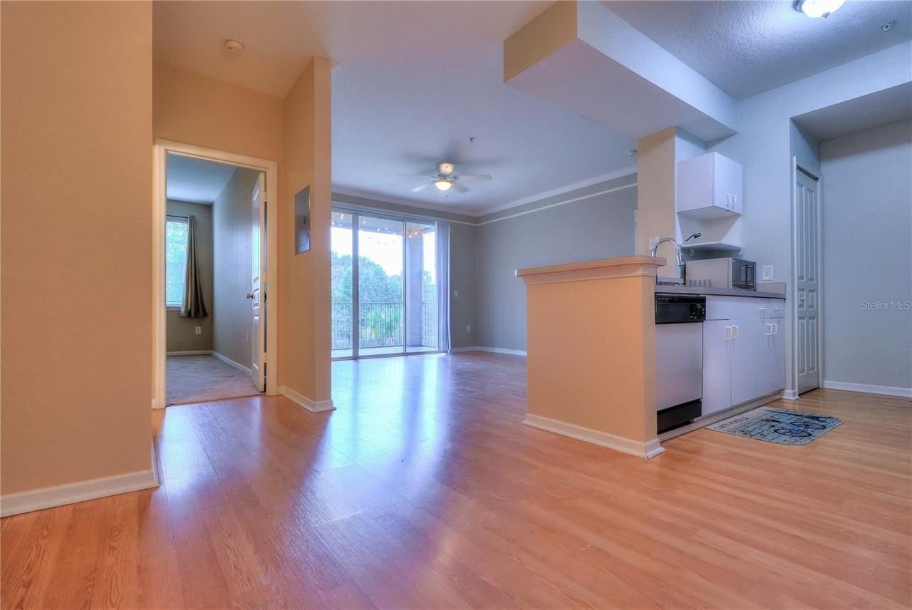 17102 Carrington Park Dr #320 - Photo 5 of 50