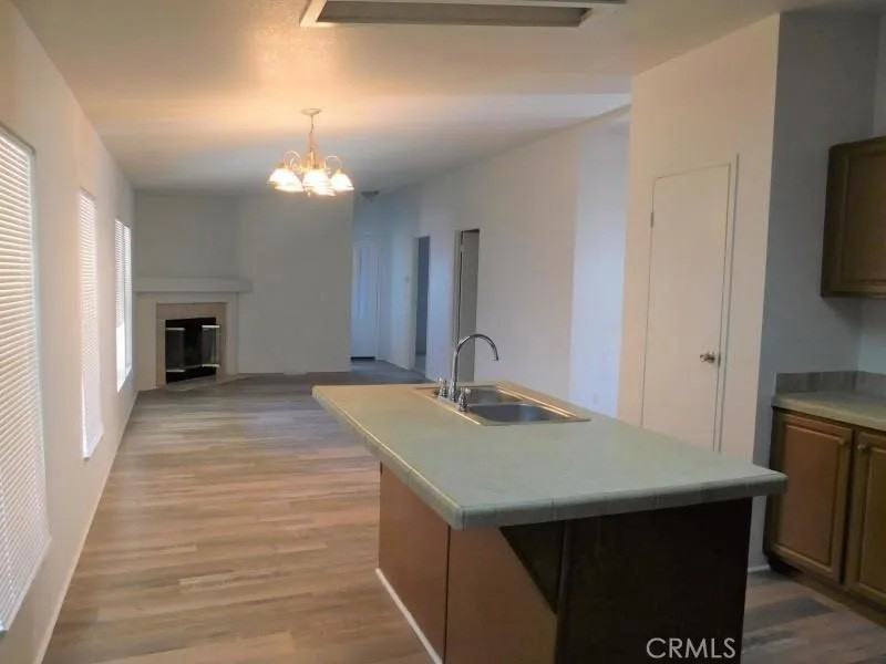 6833 Rea Avenue - Photo 4 of 8