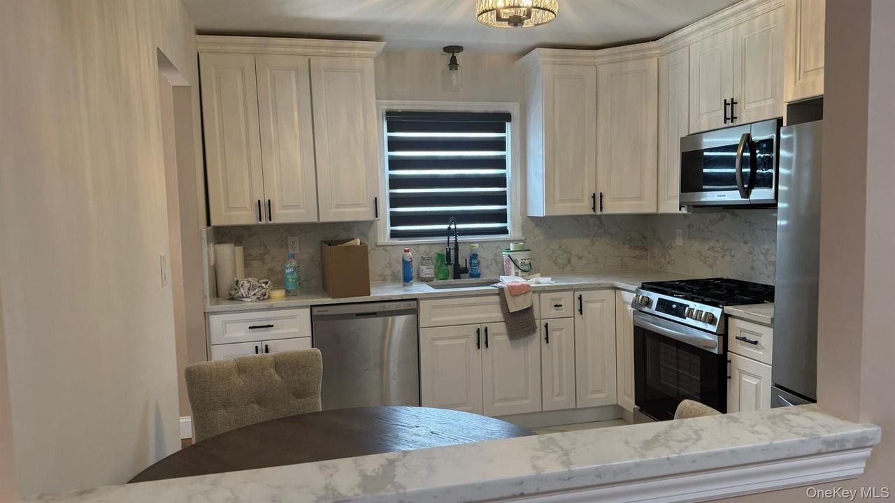 14437 26th Ave - Photo 5 of 24