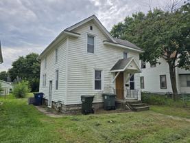 716 Fowler St #1 - Photo 1 of 1