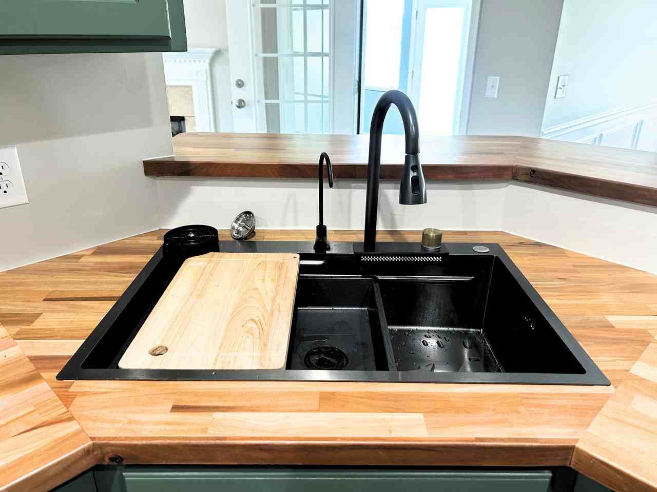 627 Hampstead Ave #1 - Photo 4 of 17
