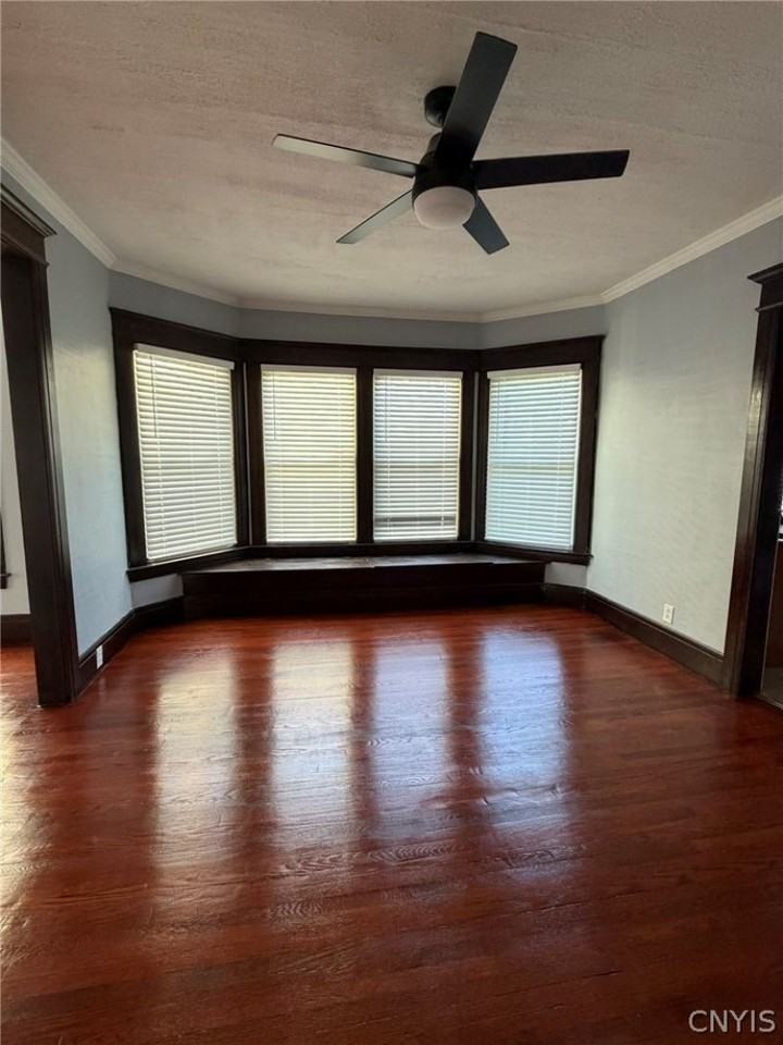 123 E Lafayette Ave - Photo 3 of 20