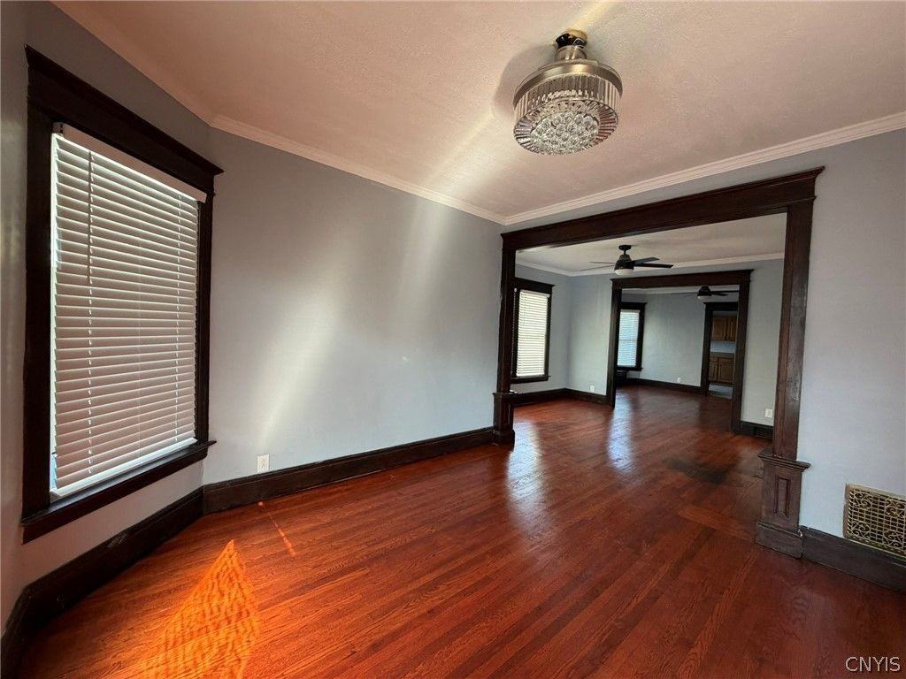 123 E Lafayette Ave - Photo 4 of 20