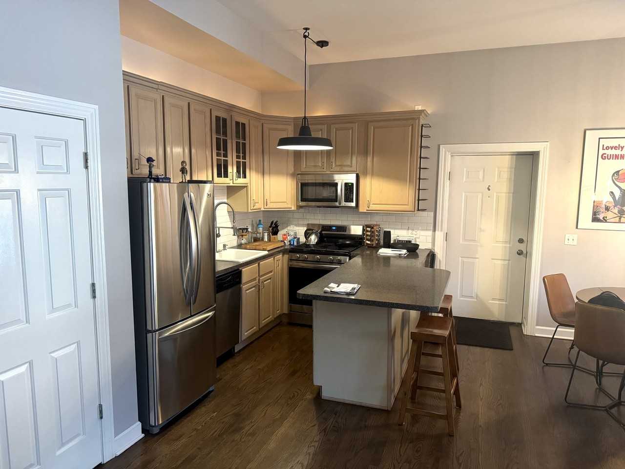 1344 N North Park Ave ##1 - Photo 6 of 14