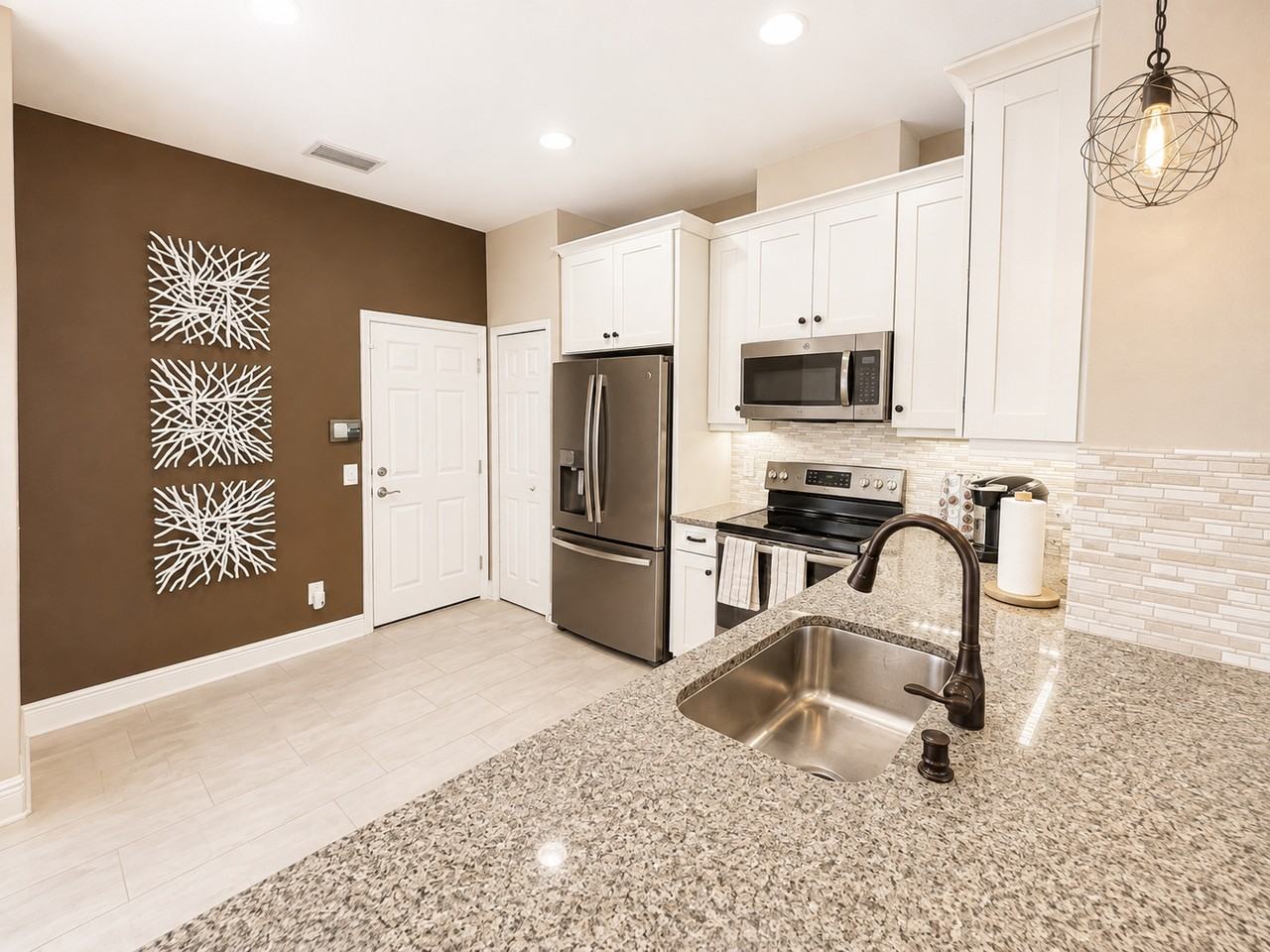 2556 Stapleford Pl - Photo 4 of 29
