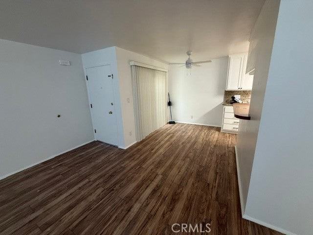 13823 Christine Dr - Photo 3 of 9