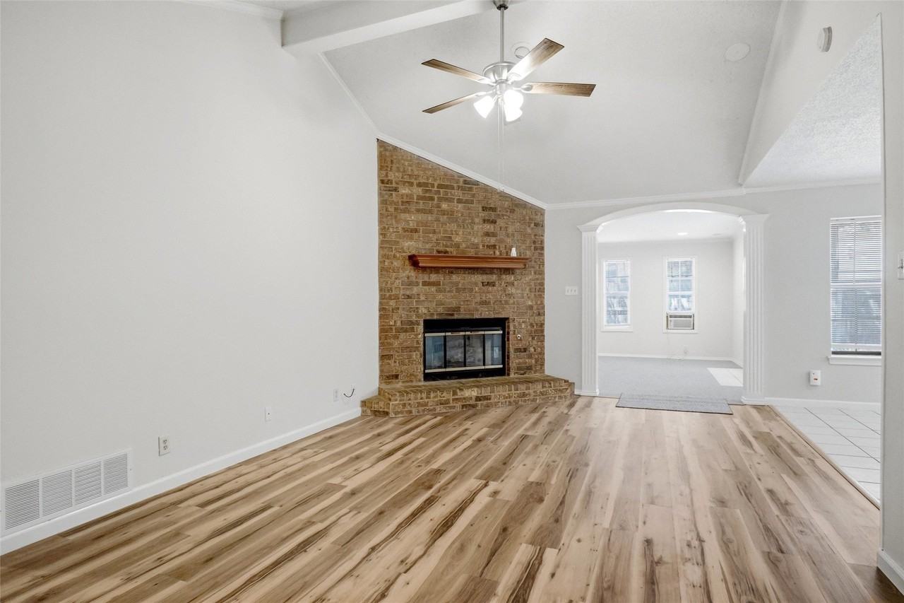 1417 Copper Ridge St - Photo 2 of 27