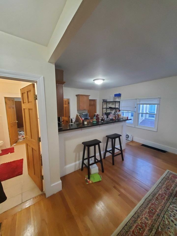 Beacon St - Photo 7 of 8