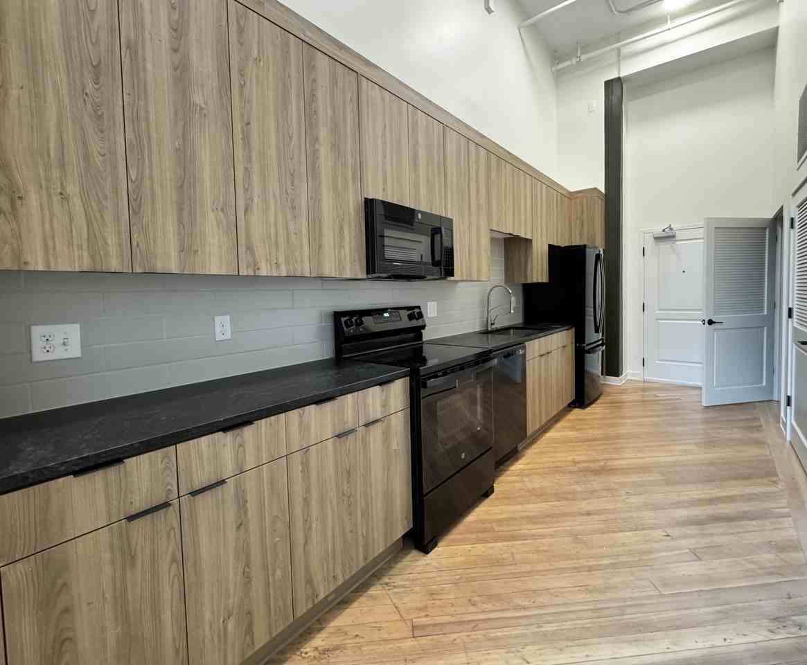 110 West 9th StreetApt. 2C #2C - Photo 5 of 8