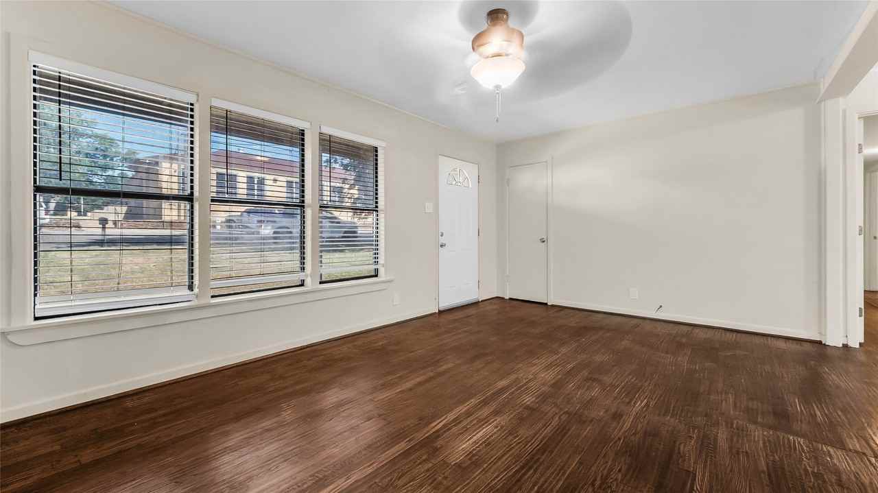 501 S Perry Ave - Photo 5 of 17