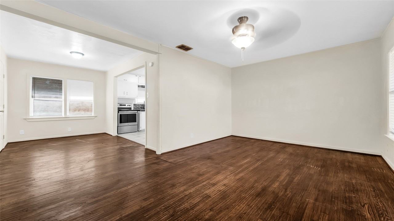 501 S Perry Ave - Photo 6 of 17