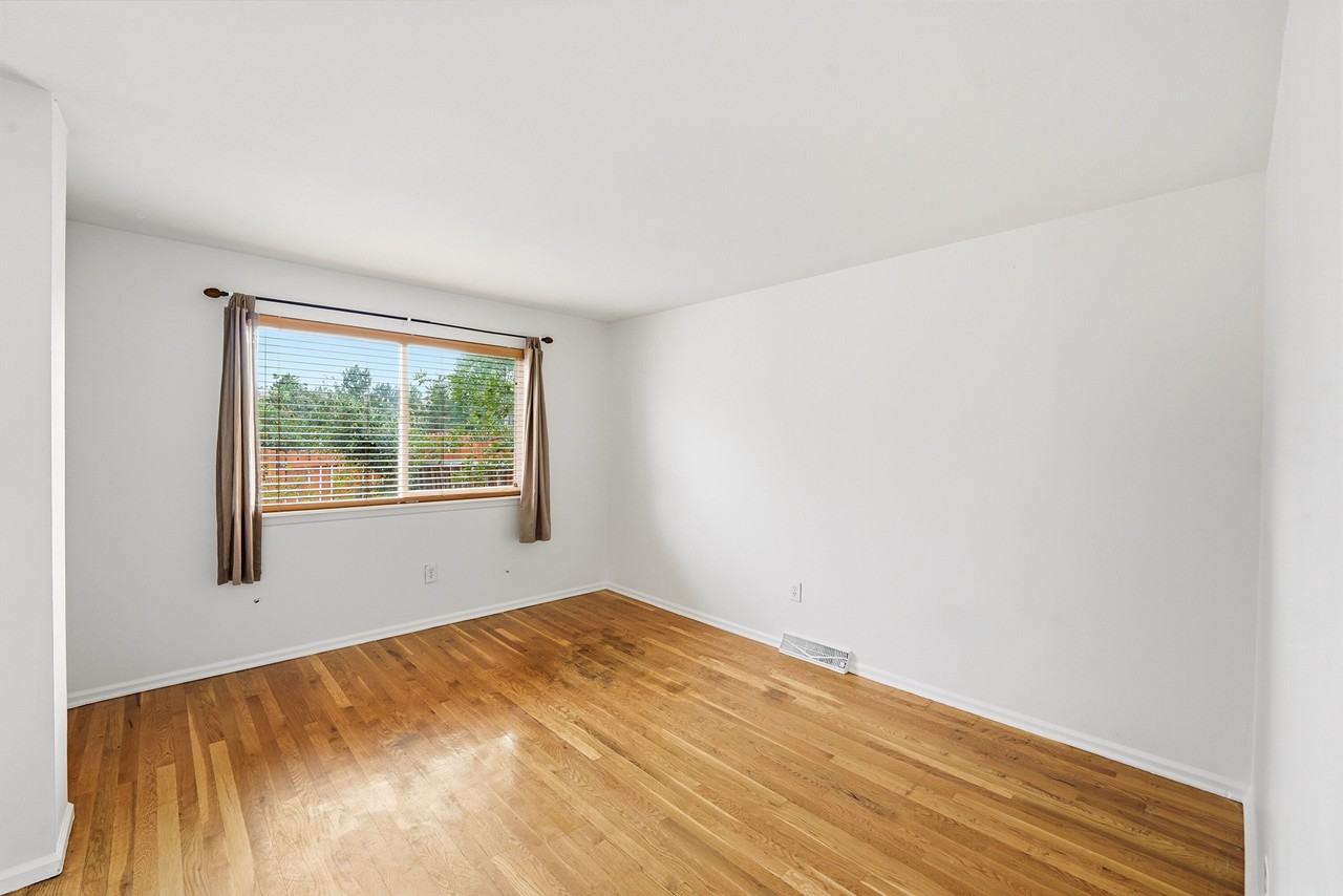 1622 Longbow Ct #1 - Photo 4 of 26