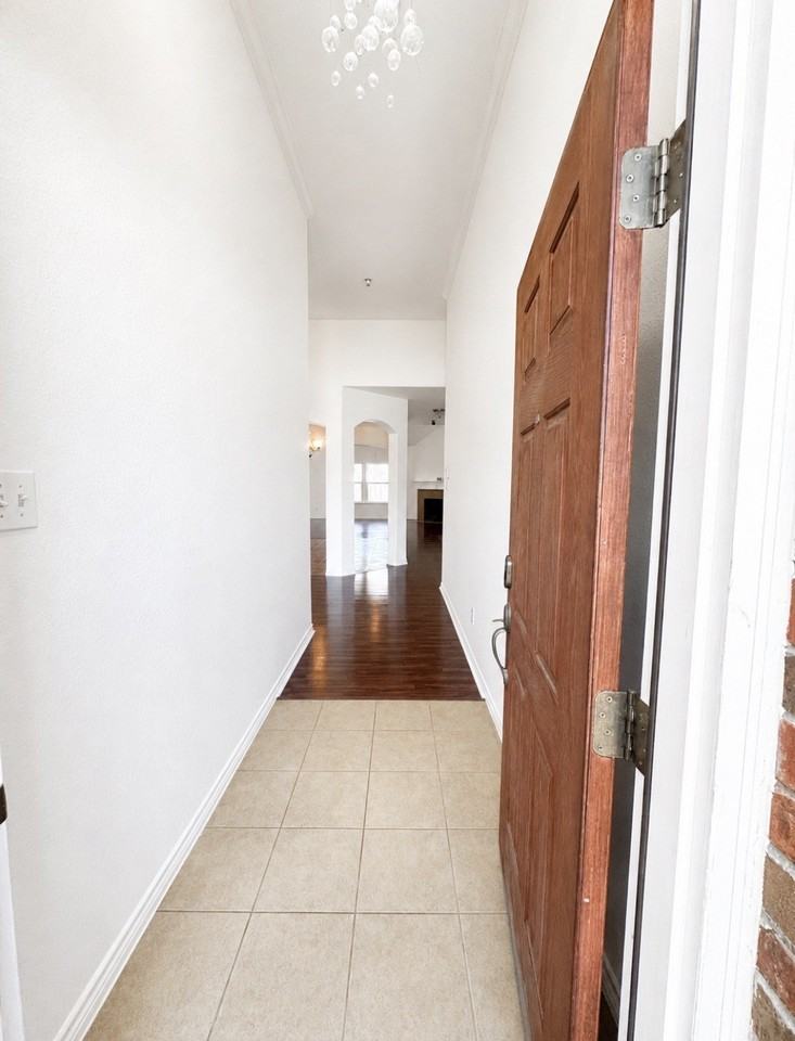 2776 Park Pl - Photo 4 of 20