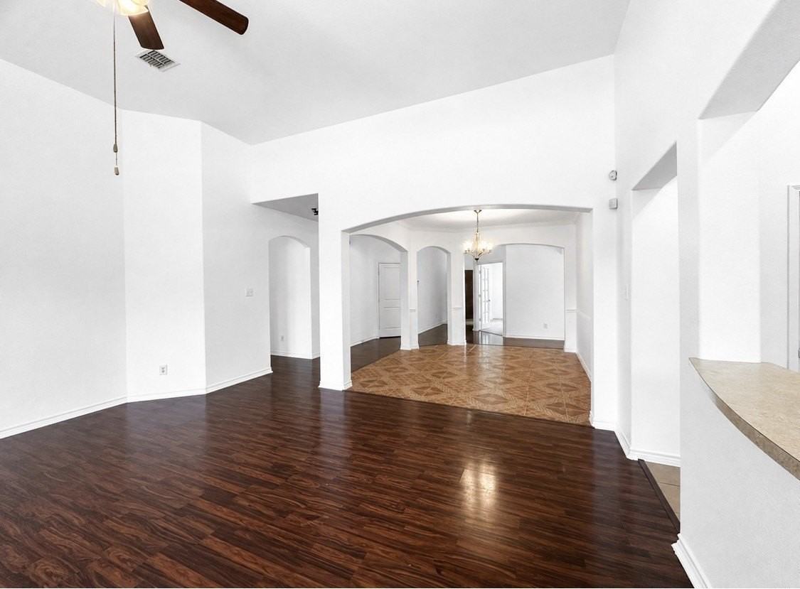 2776 Park Pl - Photo 6 of 20