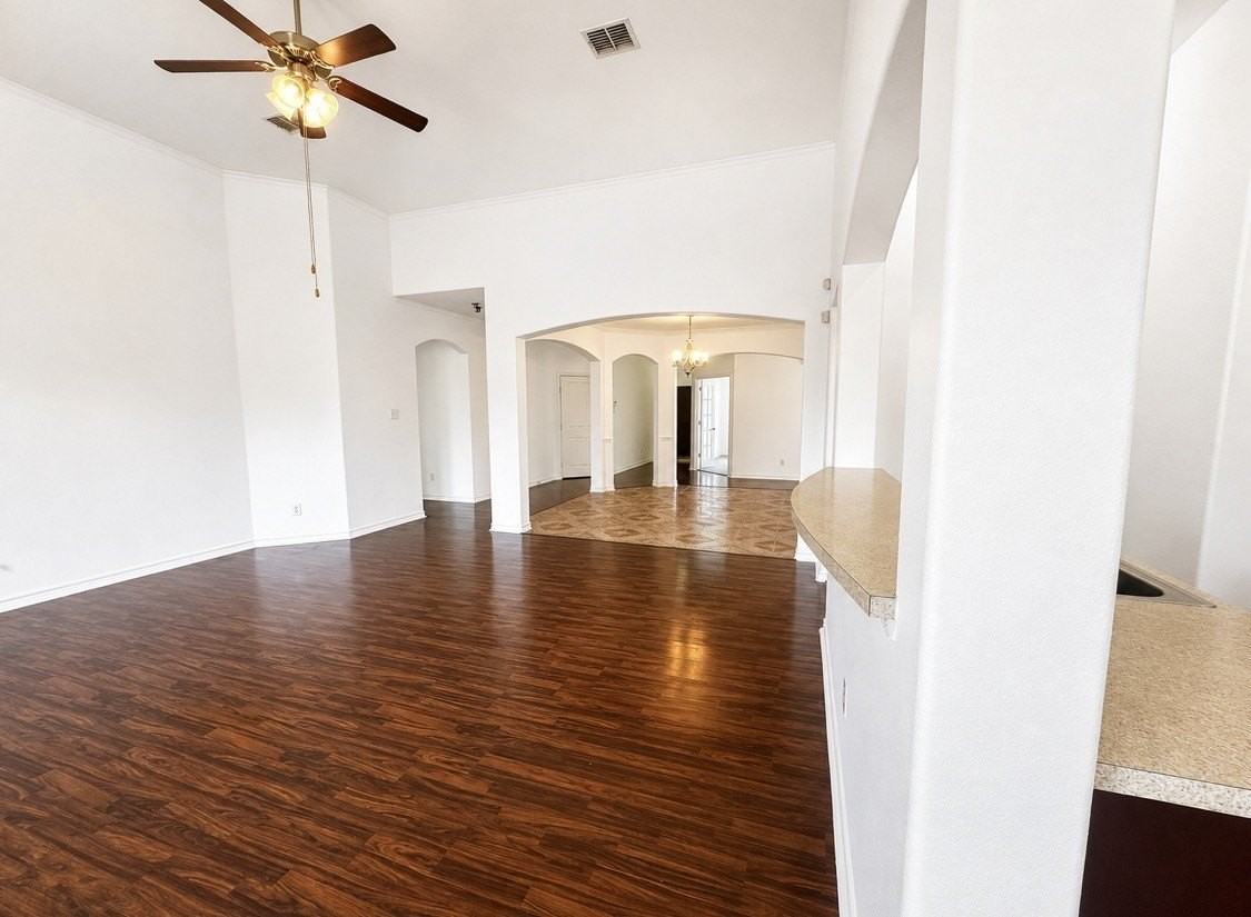 2776 Park Pl - Photo 7 of 20