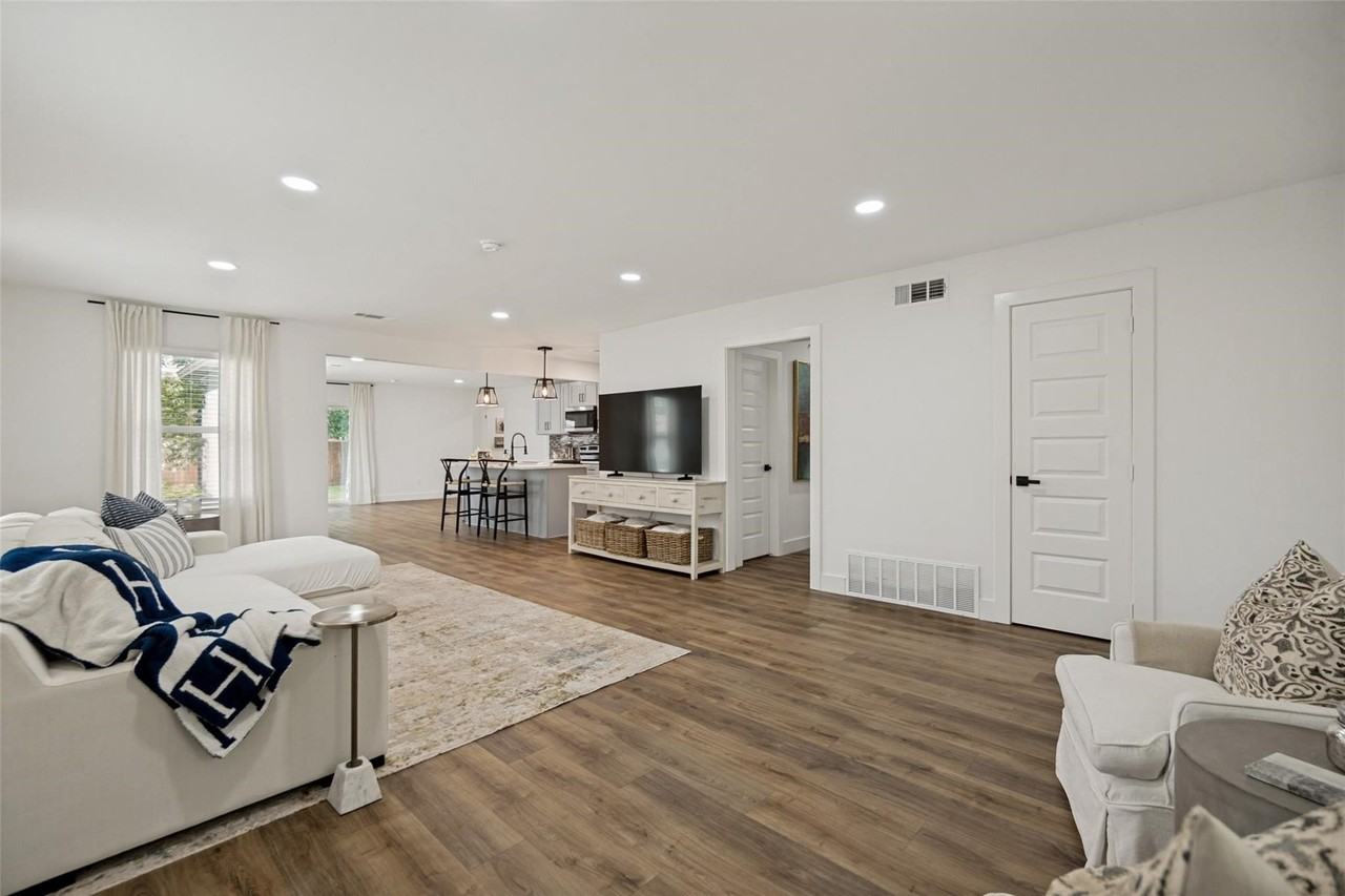 10229 San Juan Ave - Photo 4 of 13