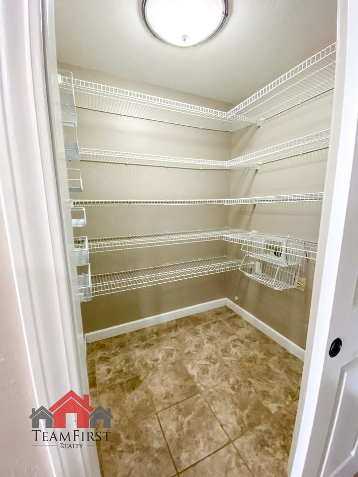 1256 Crown Ct #1 - Photo 7 of 14