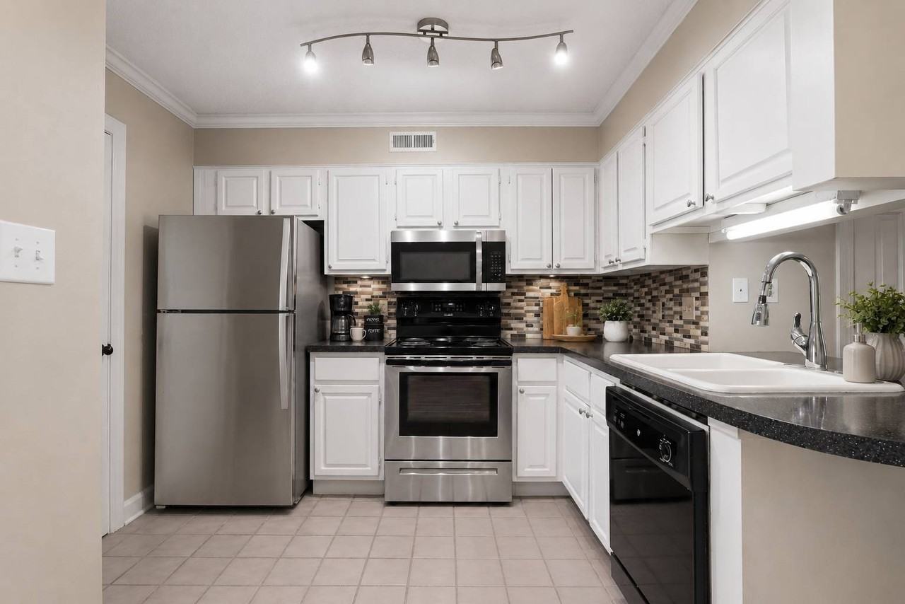 Kerner Mill Townhomes - Photo 5 of 23