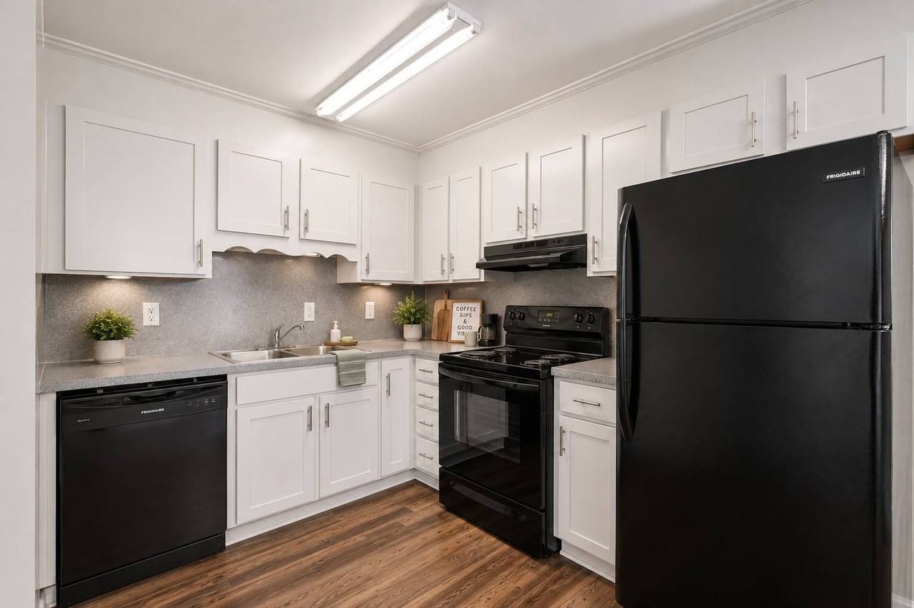 Morgan Place Apartments - Photo 6 of 29