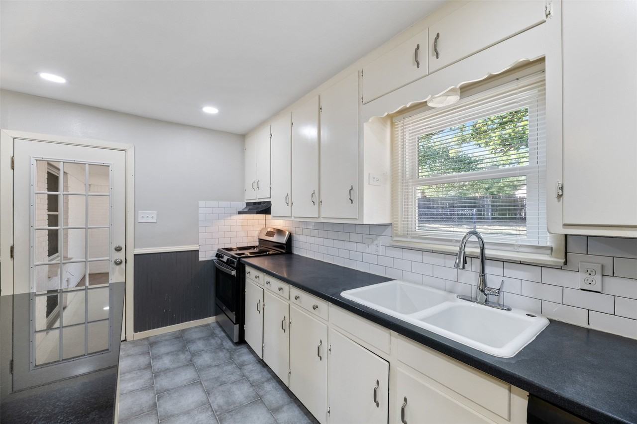 413 Kimbrough St - Photo 7 of 23