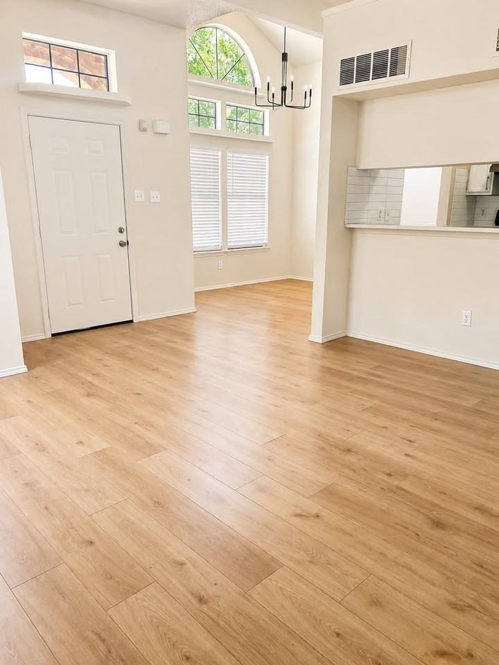 4952 Berridge Ln - Photo 2 of 40