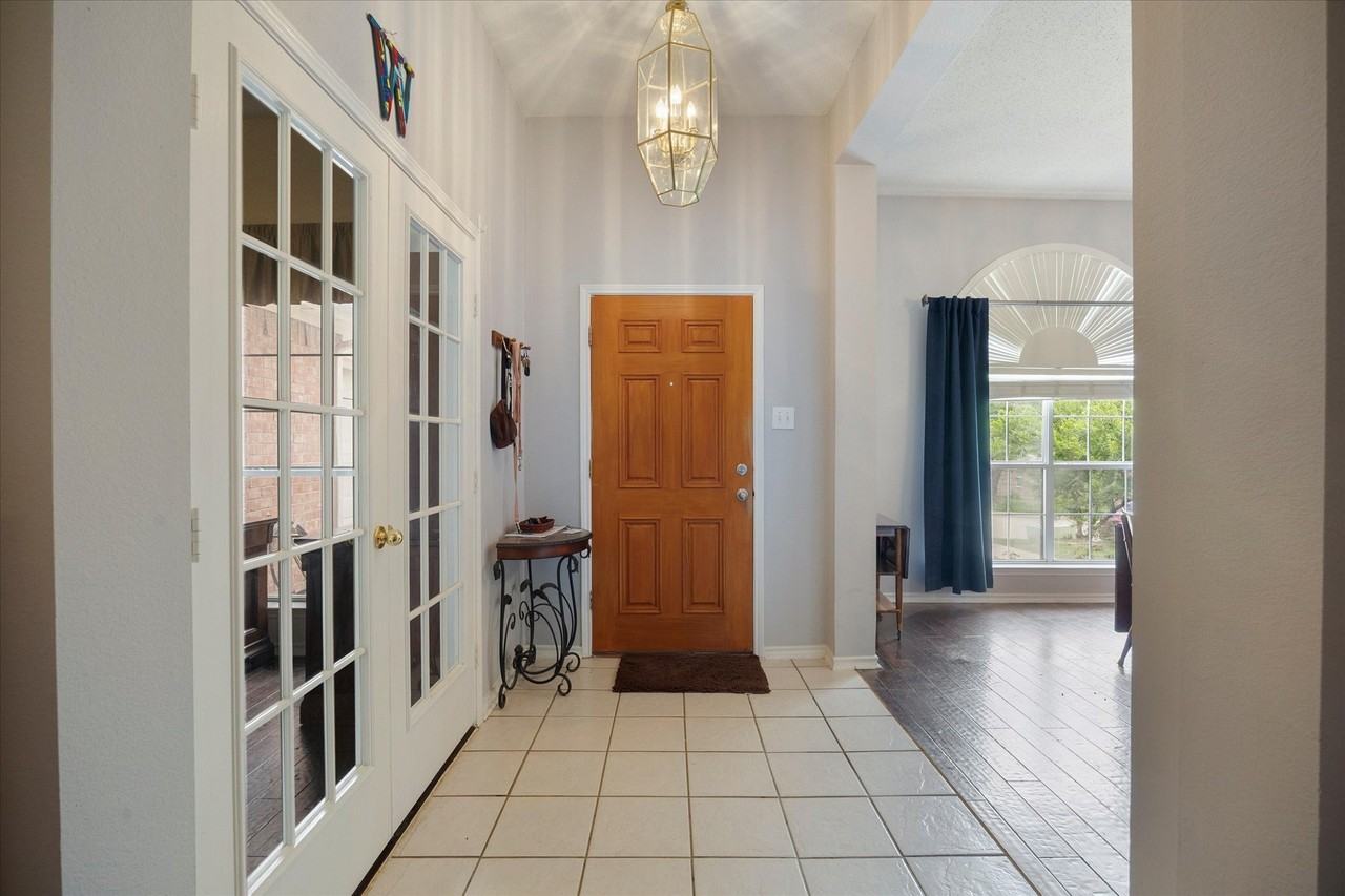 1023 High Cotton Ln - Photo 5 of 29