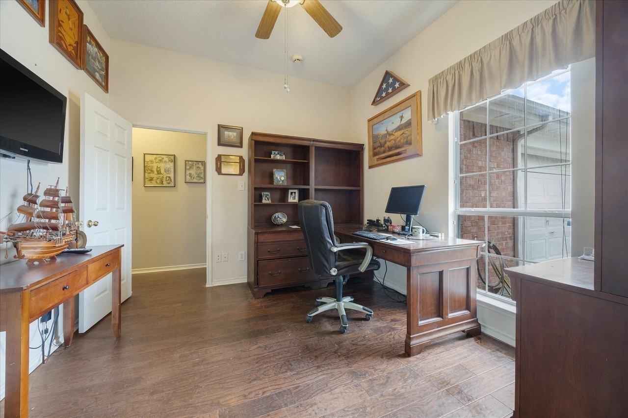 1023 High Cotton Ln - Photo 6 of 29