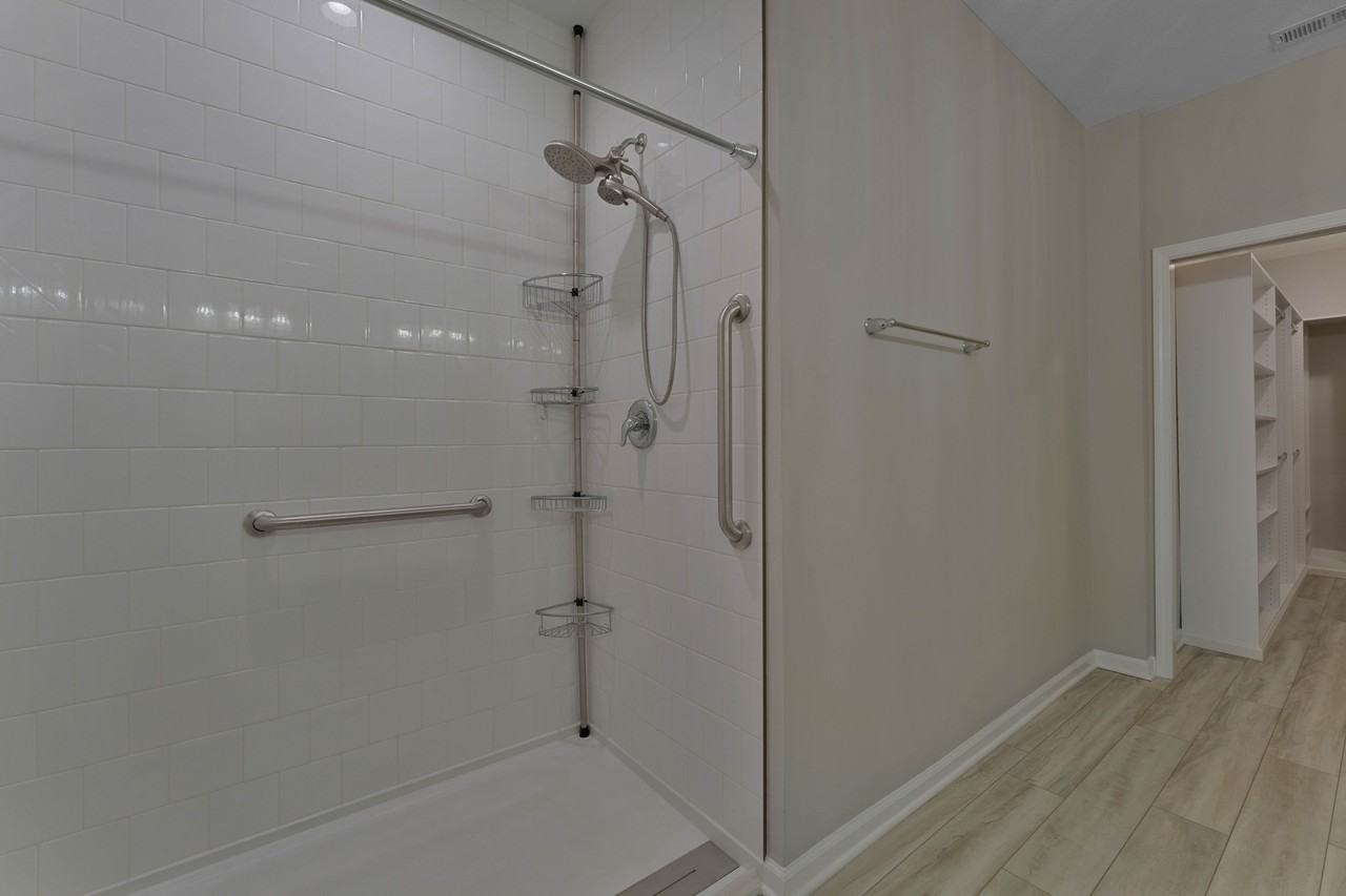 9264 Sharrott Road - 1Unit 804 #1 - Photo 4 of 17