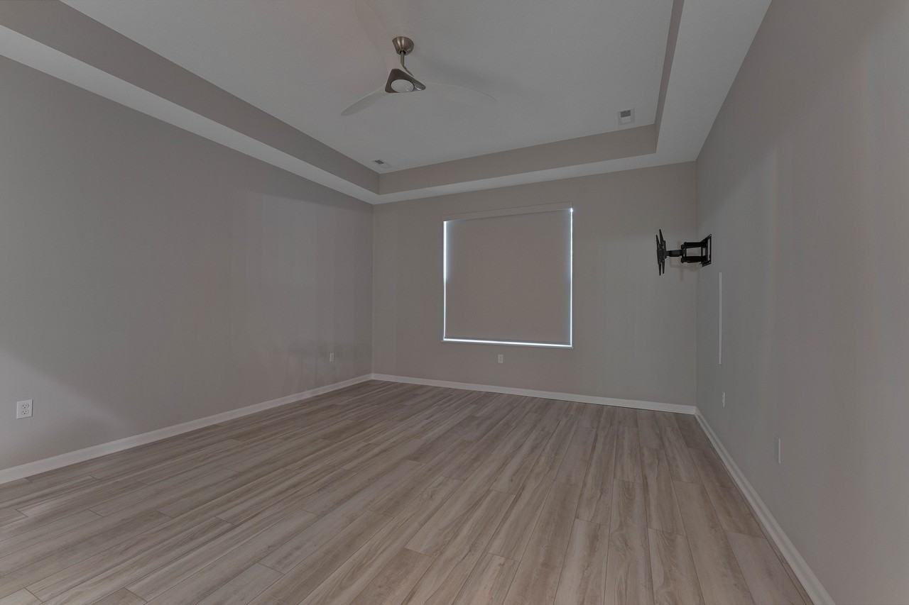 9264 Sharrott Road - 1Unit 804 #1 - Photo 7 of 17