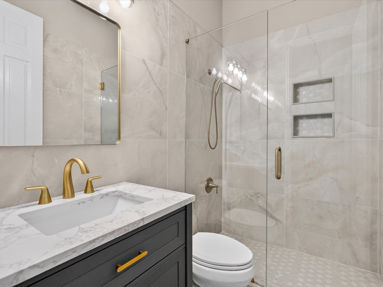13108 Lyndhurst Dr - Photo 7 of 20