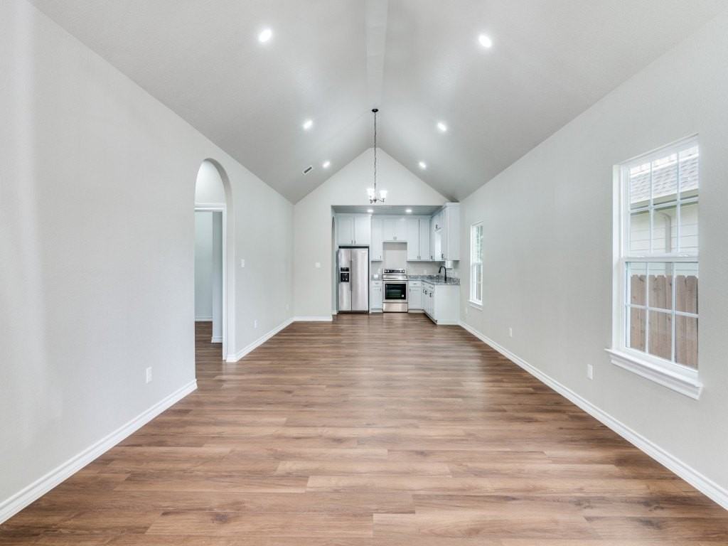 2904 8th Ave - Photo 4 of 12