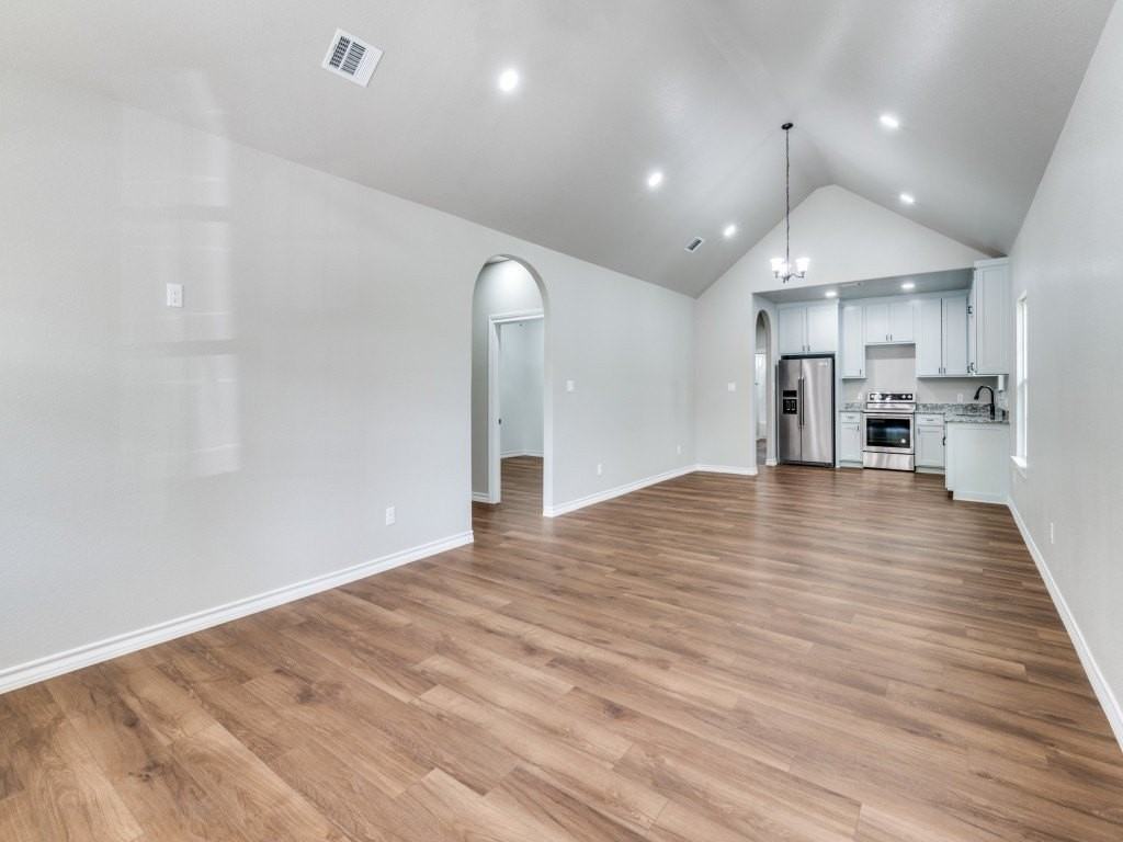 2904 8th Ave - Photo 5 of 12
