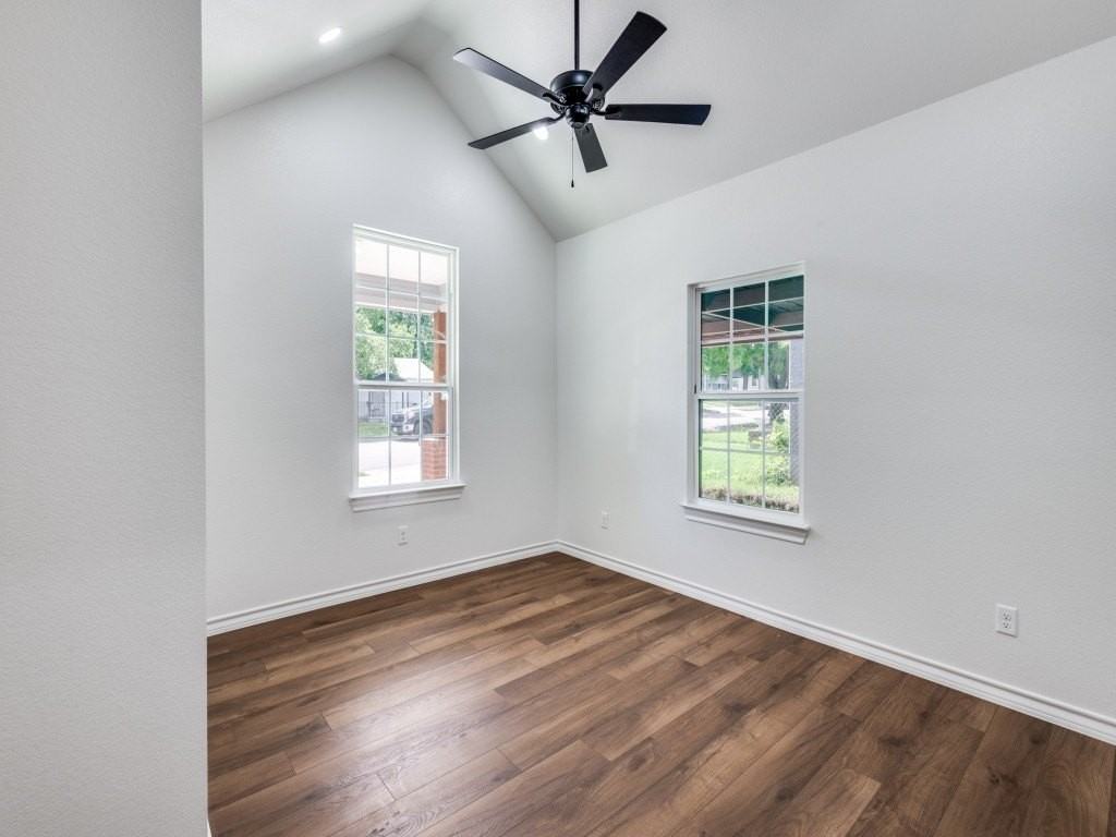 2904 8th Ave - Photo 7 of 12