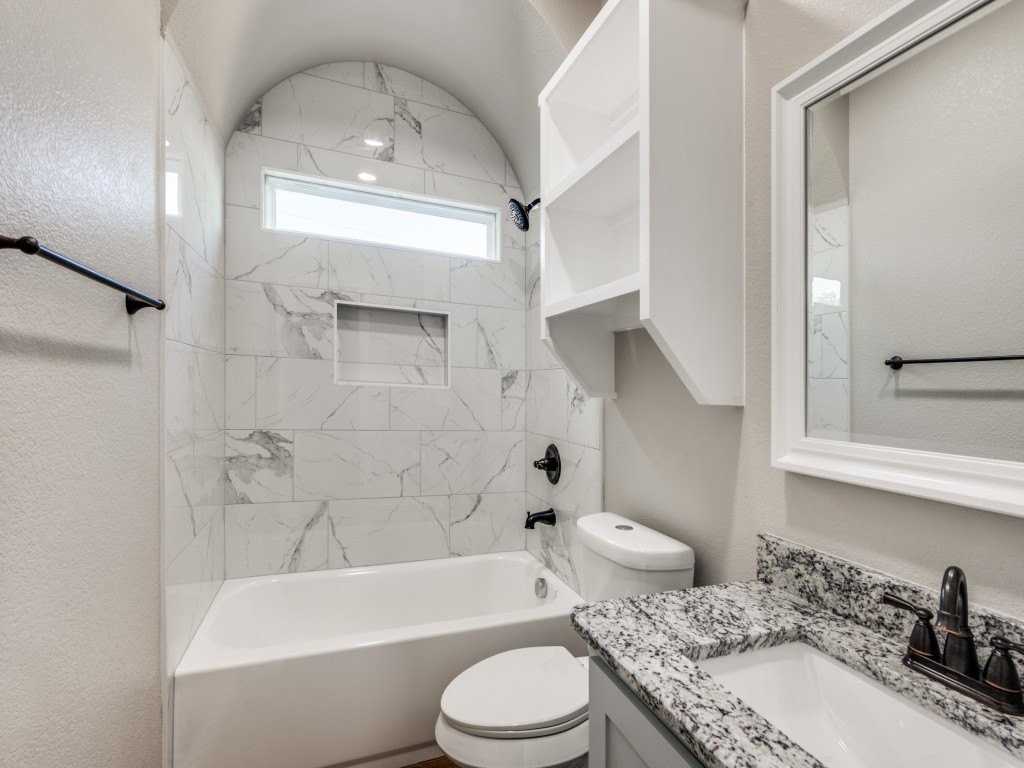 2904 8th Ave - Photo 7 of 11