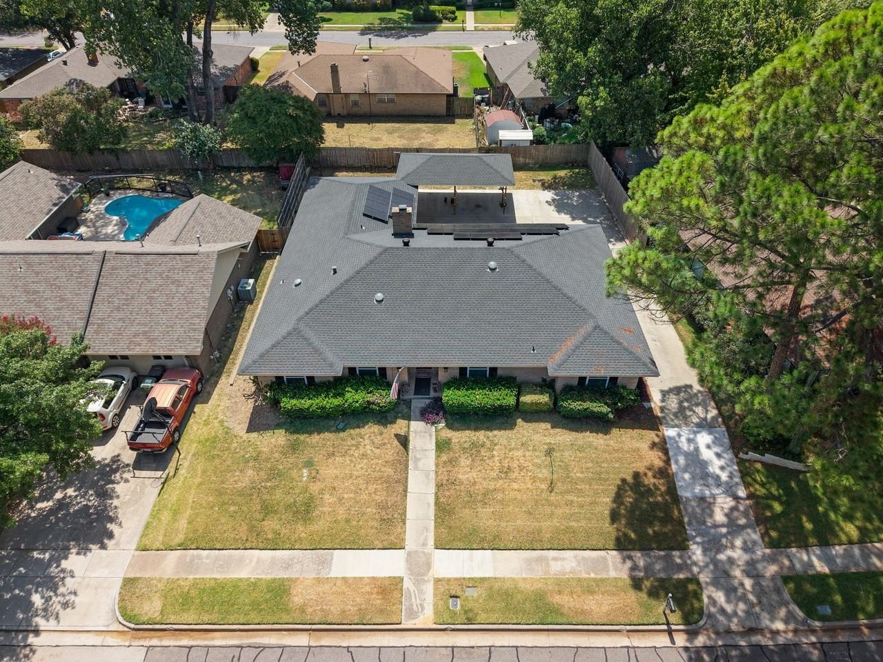 1807 Holm Oak St - Photo 2 of 28