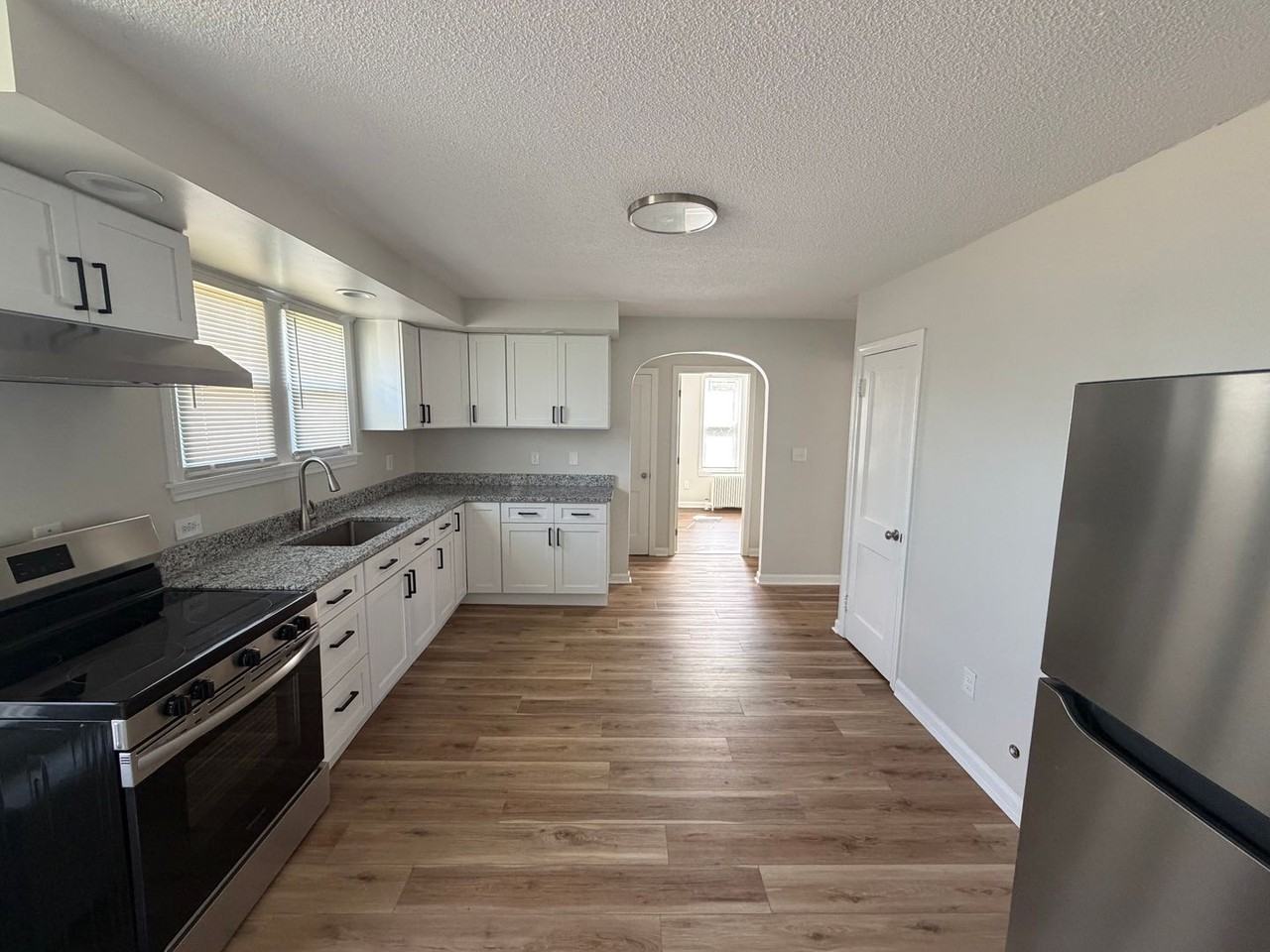 South Street Cromwell - Photo 2 of 26