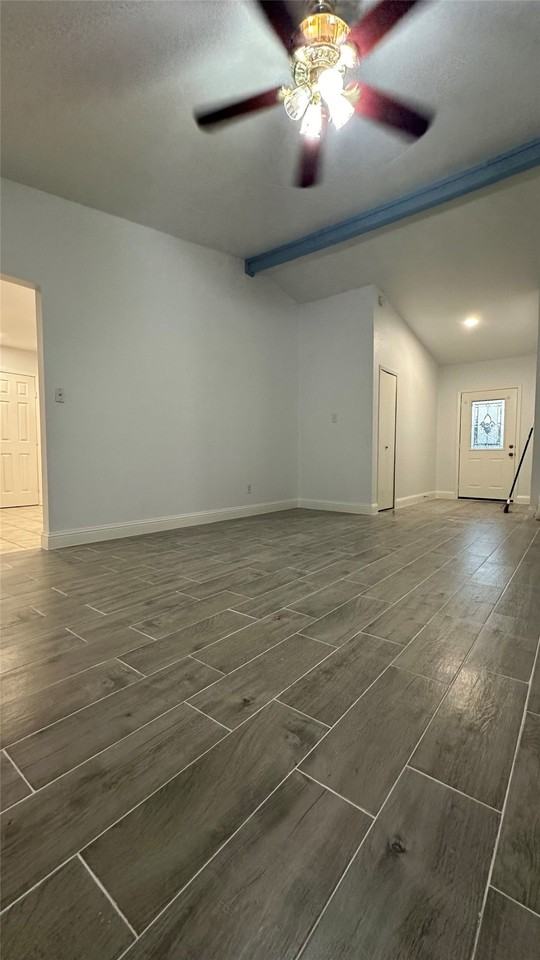 5300 Duchess Ct - Photo 5 of 16
