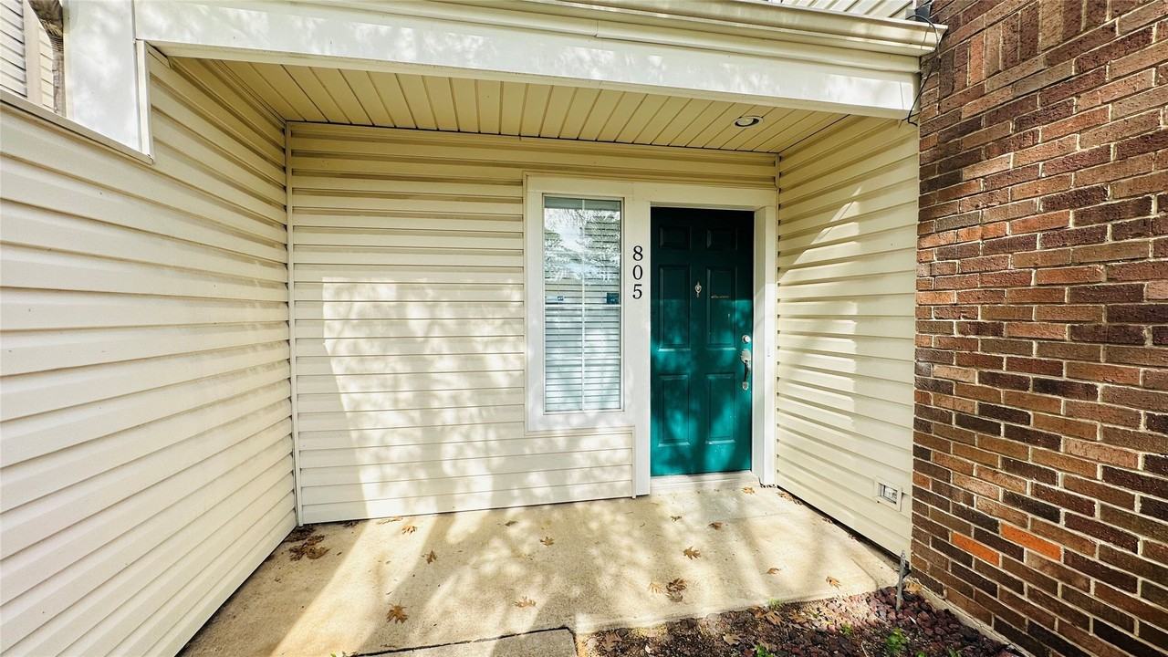 805 Summercreek Dr - Photo 5 of 19