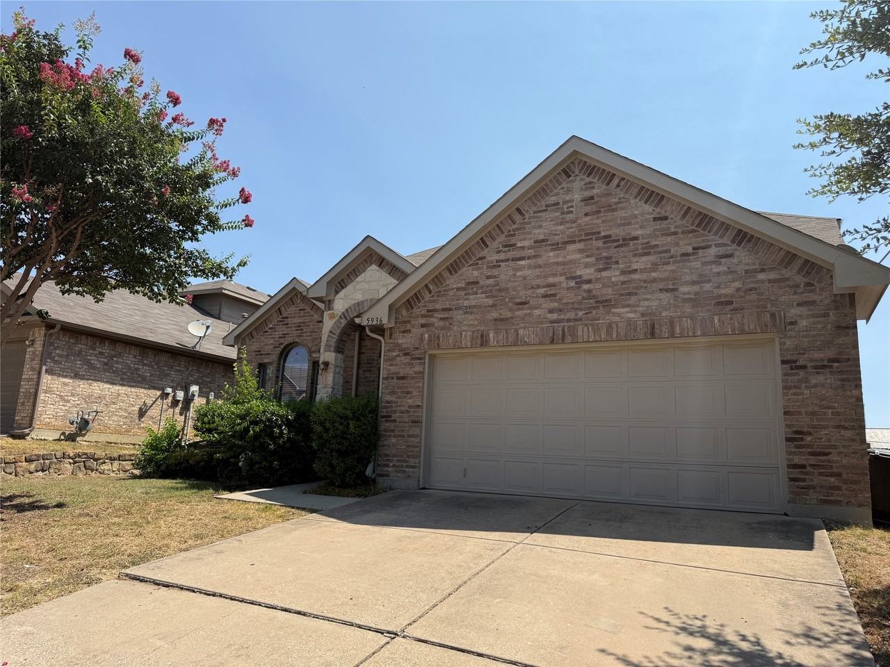 5936 Stirrup Iron Dr - Photo 2 of 29
