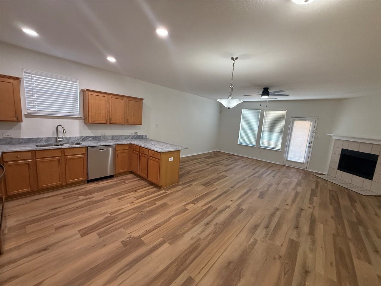 5936 Stirrup Iron Dr - Photo 5 of 29