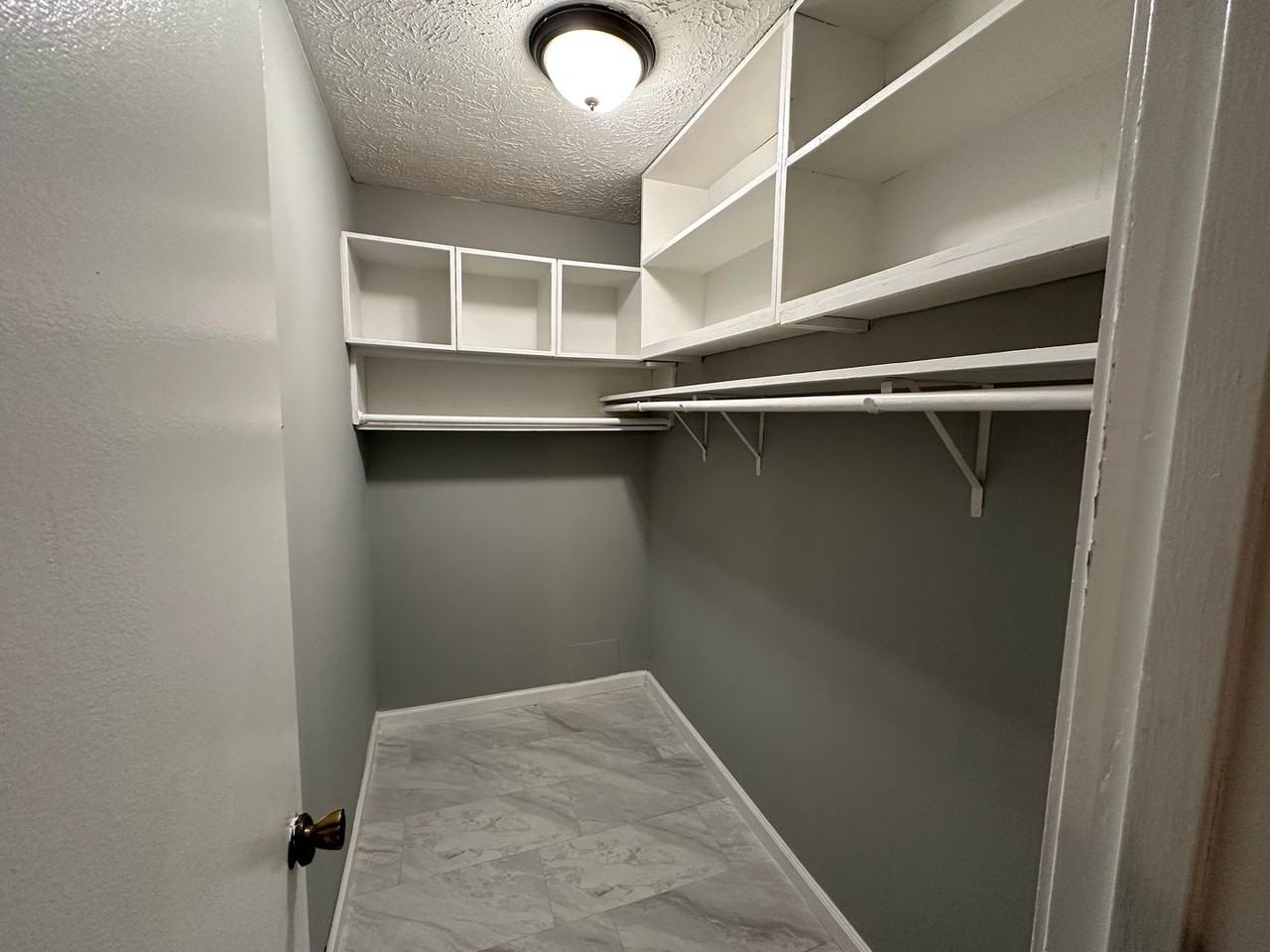 3750 Mulkey Cir Sw - Photo 4 of 7
