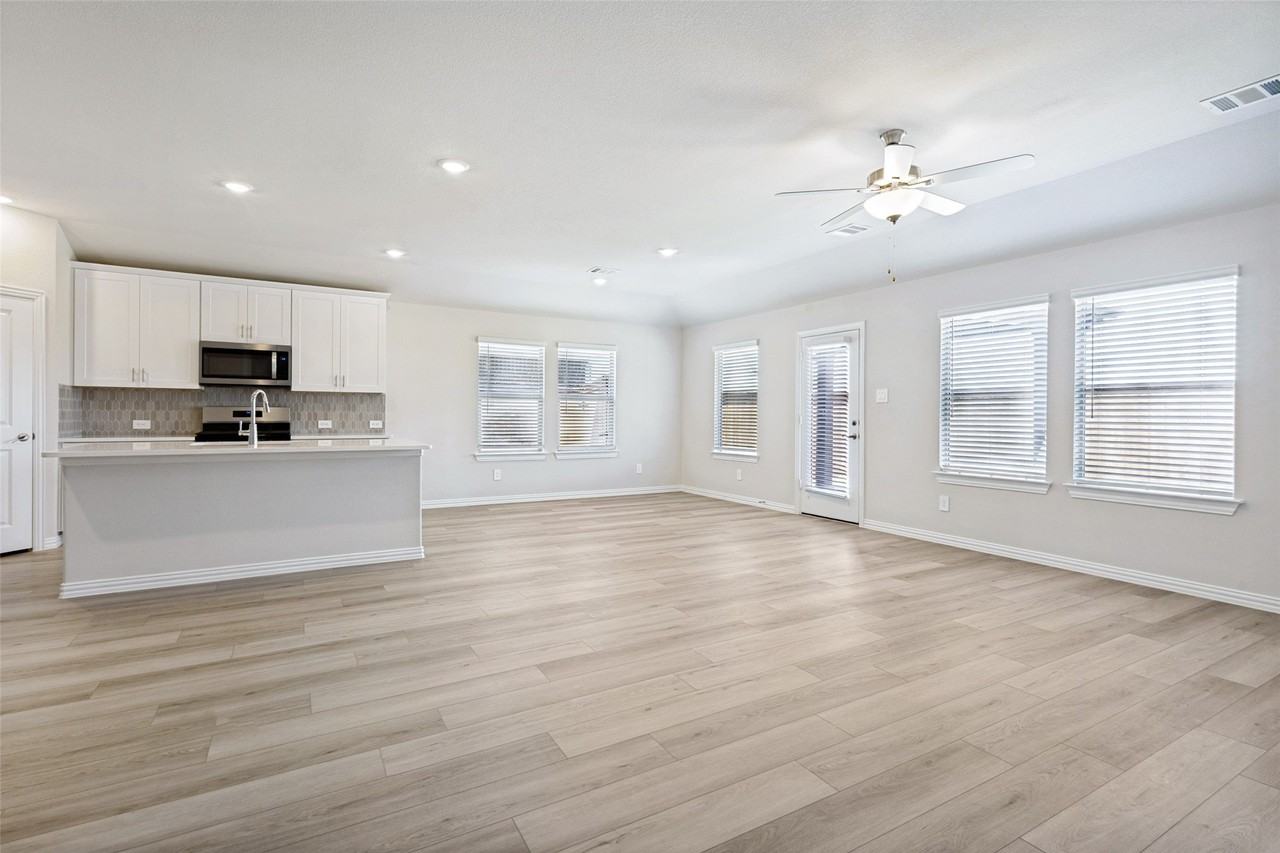 3407 Pat Mayse Dr - Photo 3 of 14