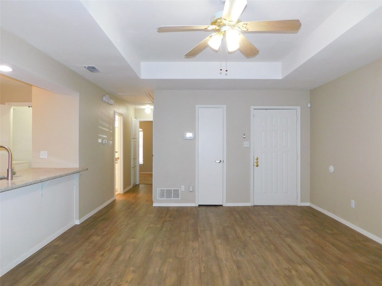 8865 Camfield Way - Photo 3 of 20