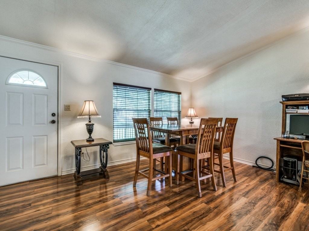 233 Esquire Estates Rd - Photo 3 of 24